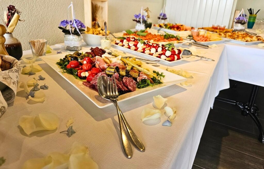 Apéro-Buffet bei einem Bankett im Bergrestaurant Tiefmatt in Oberbuchsiten